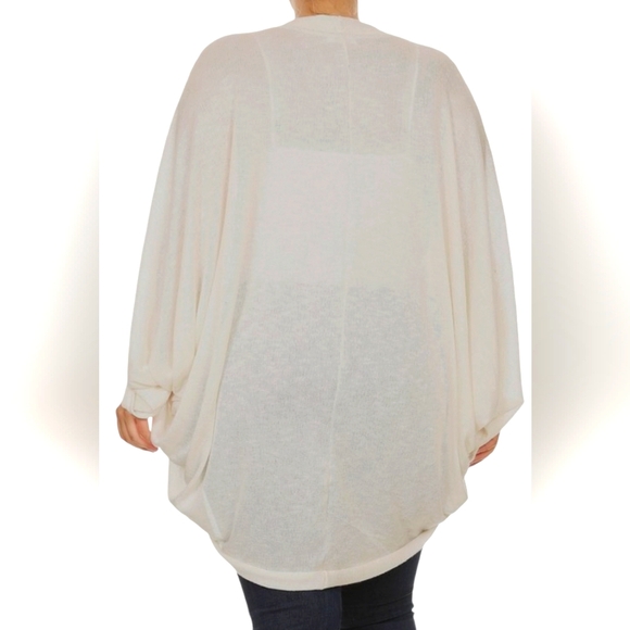 Curvaceous Open Cardigan w/ Kimono Sleeves - White - Picture 3 of 4